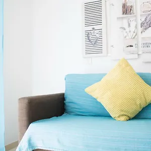 Cozy With Garden Apartment
